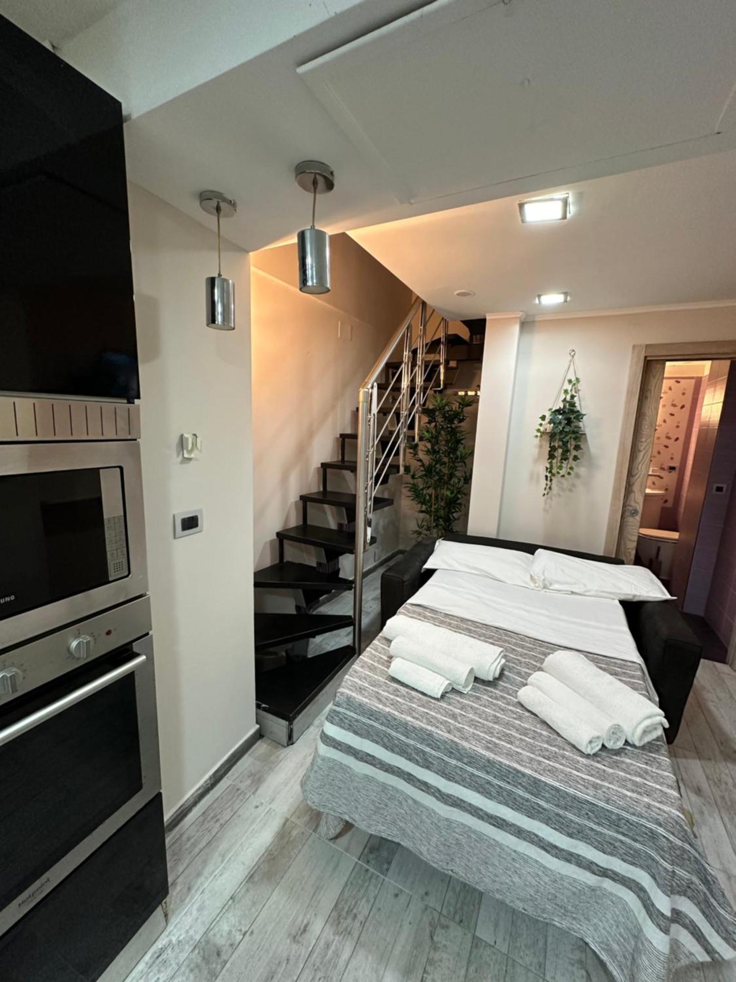 Fox Holiday Home In The Port Napoli Eksteriør bilde